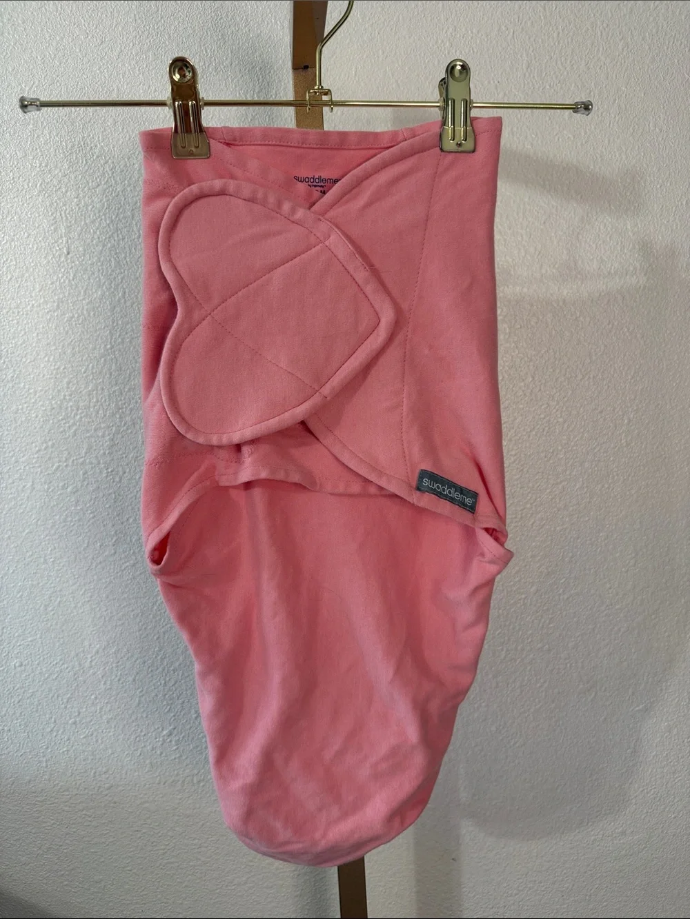 SwaddleMe Pink Wrap with Heart Accent- 0-3months